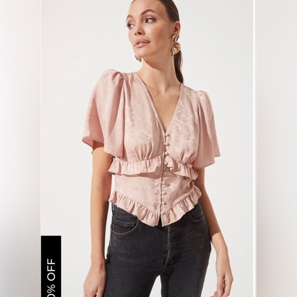 Astr The Label Ruffle Hem Top - Picture 1 of 9